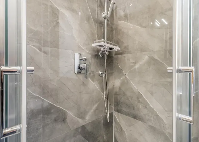 A Casa Di Max - Battistini Station 