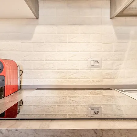 A Casa Di Max - Battistini Station 
